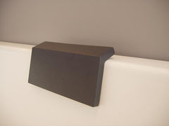 Nakkepude til badekar med lige kant.